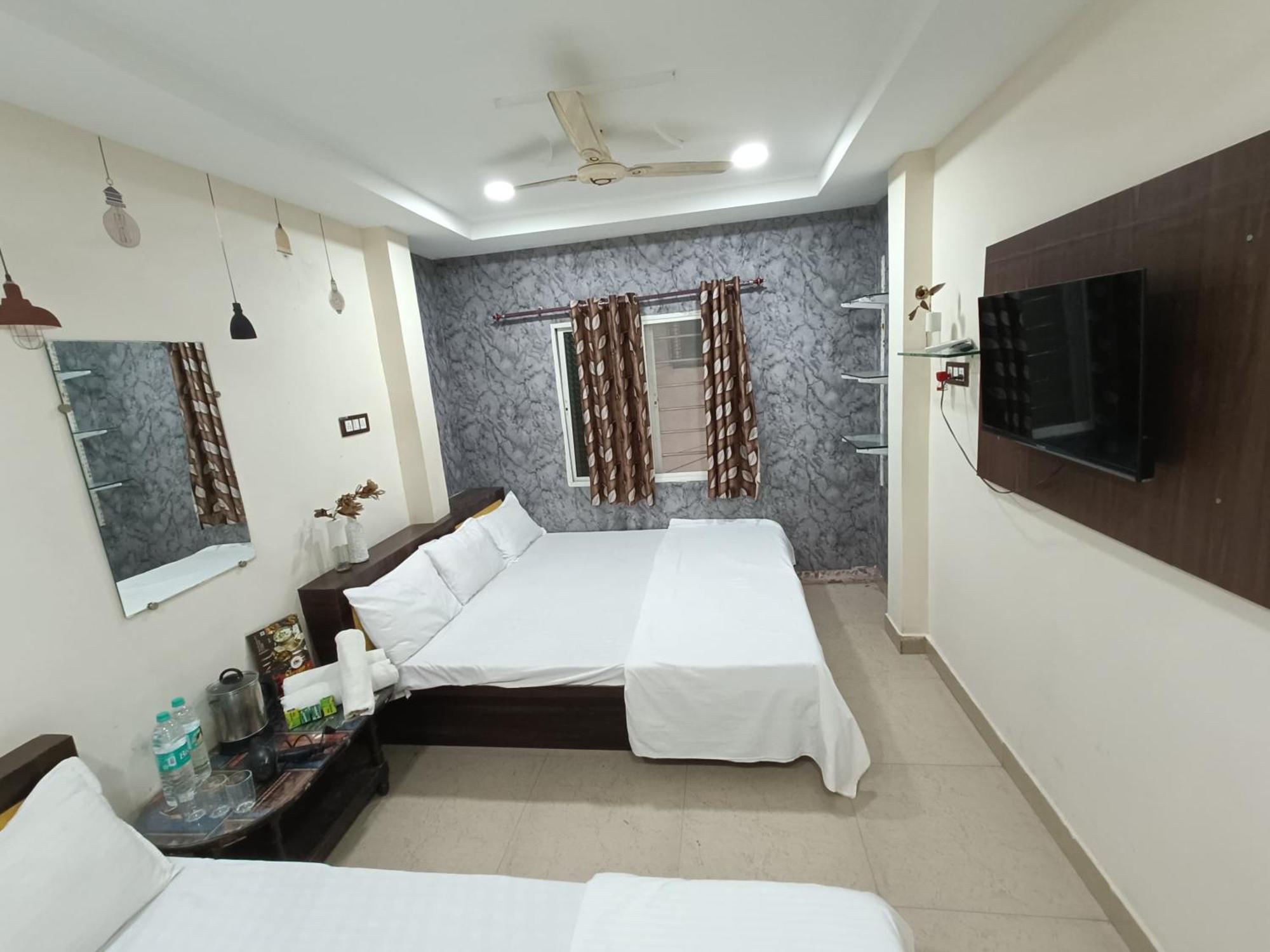 Treebo Yatri Grah Kshipra T Hotel Ujjain Exterior photo